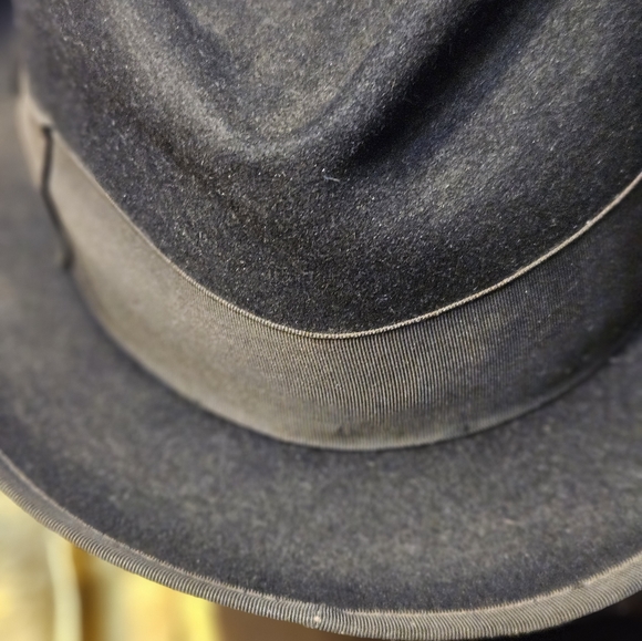 Vintage Stetson Royal Stetson Fedora Estate Item - Picture 3 of 10